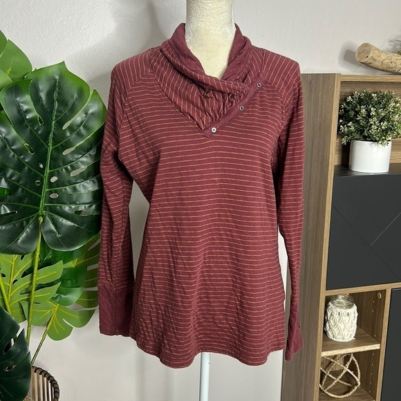 Columbia • silver falls button collar long sleeve - Picture 1 of 10